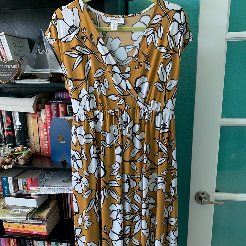 EUC motherhood maternity handkerchief hem dress